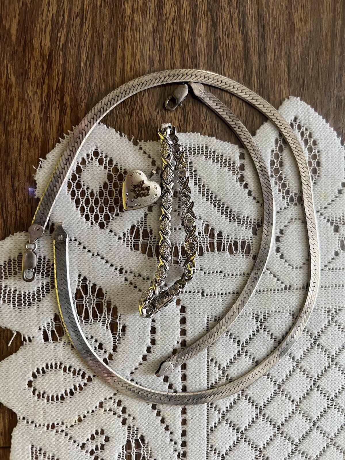 Silver Necklace with Matching Bracelet & 1 Pendant & 1 Bracelet (4) Tot