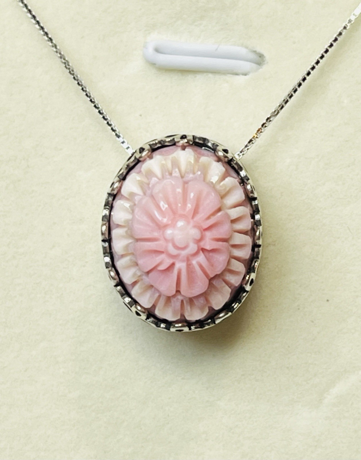 925 Sterling Silver Natural Carved Flower Pink Conch Pink Shell Pendant Necklace