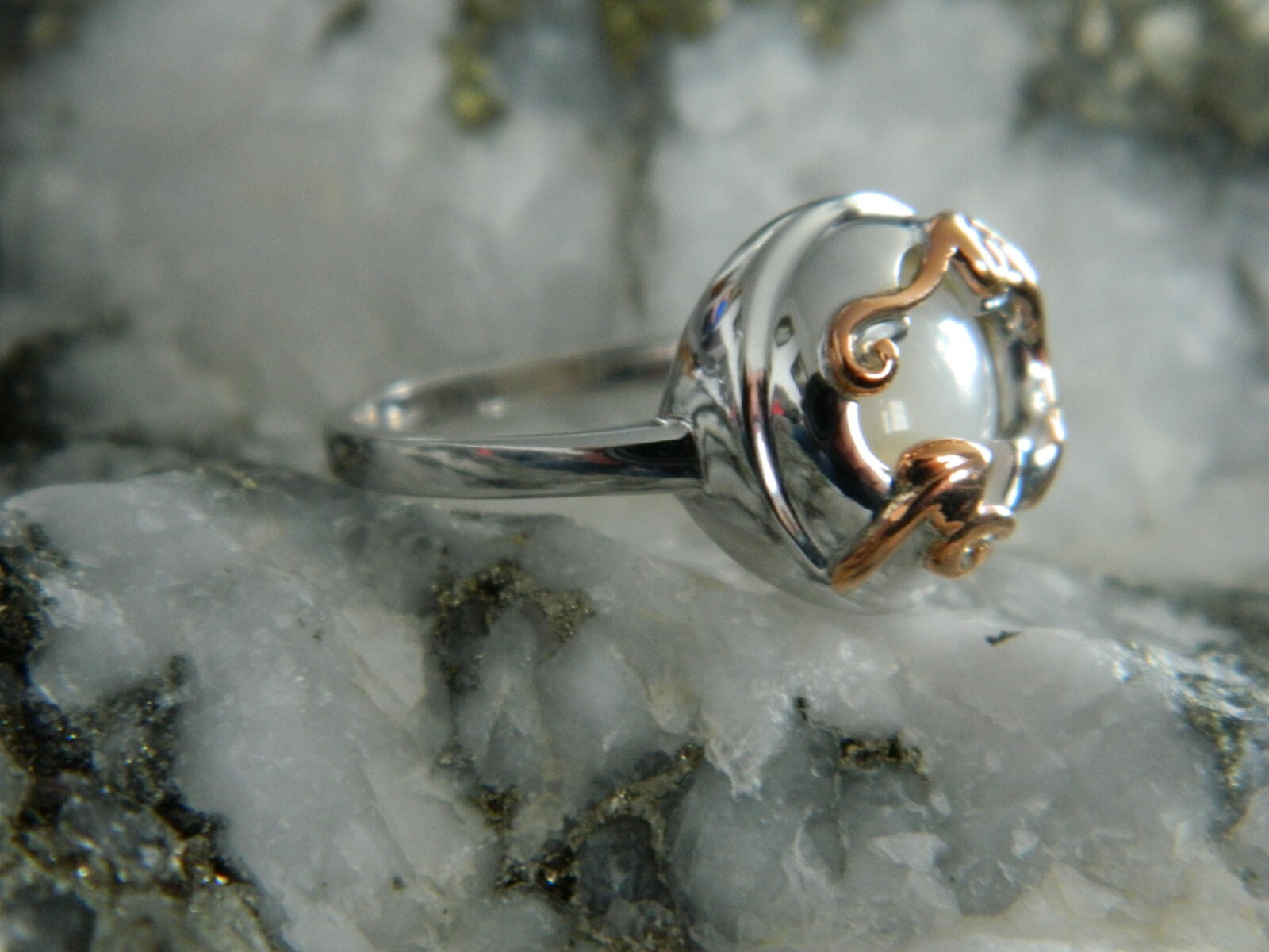 Welsh Clogau Sterling Silver & 9ct Rose Gold Tudor Court Ring size N