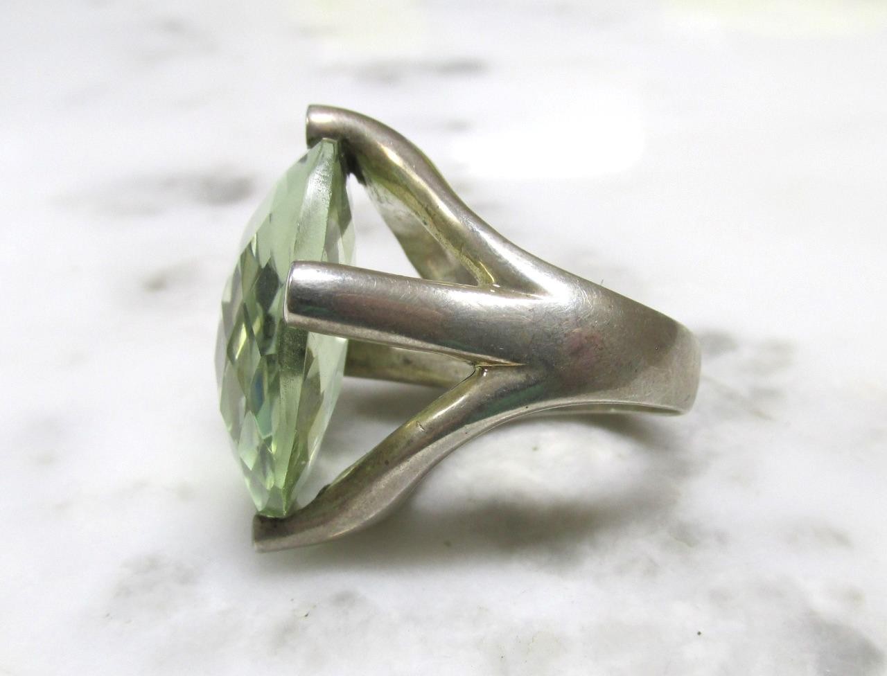 Faceted Unknown Light Green Stone Sterling Silver Ring ~ Size 7 ~ 20g ~ 7-C581