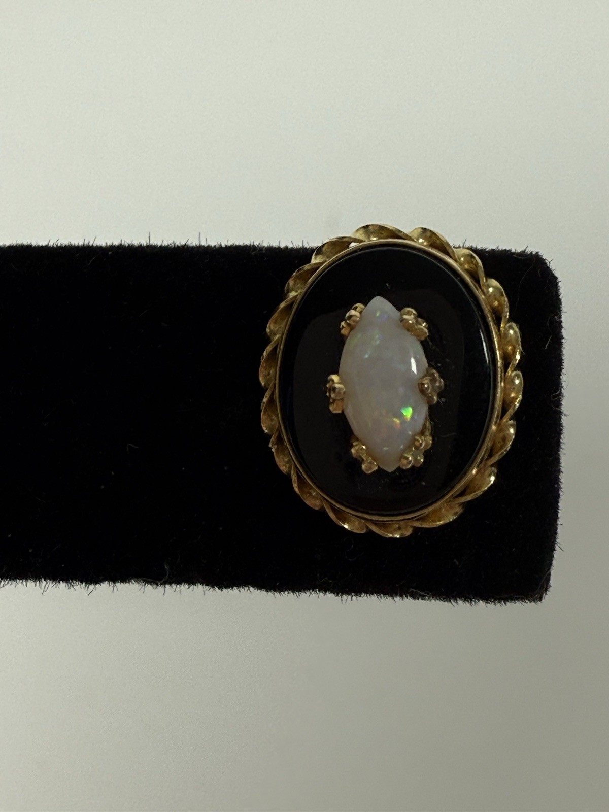 Vintage 14k Solid Gold Post Earrings Onyx Prong Set Opals Classic Ovals Opal