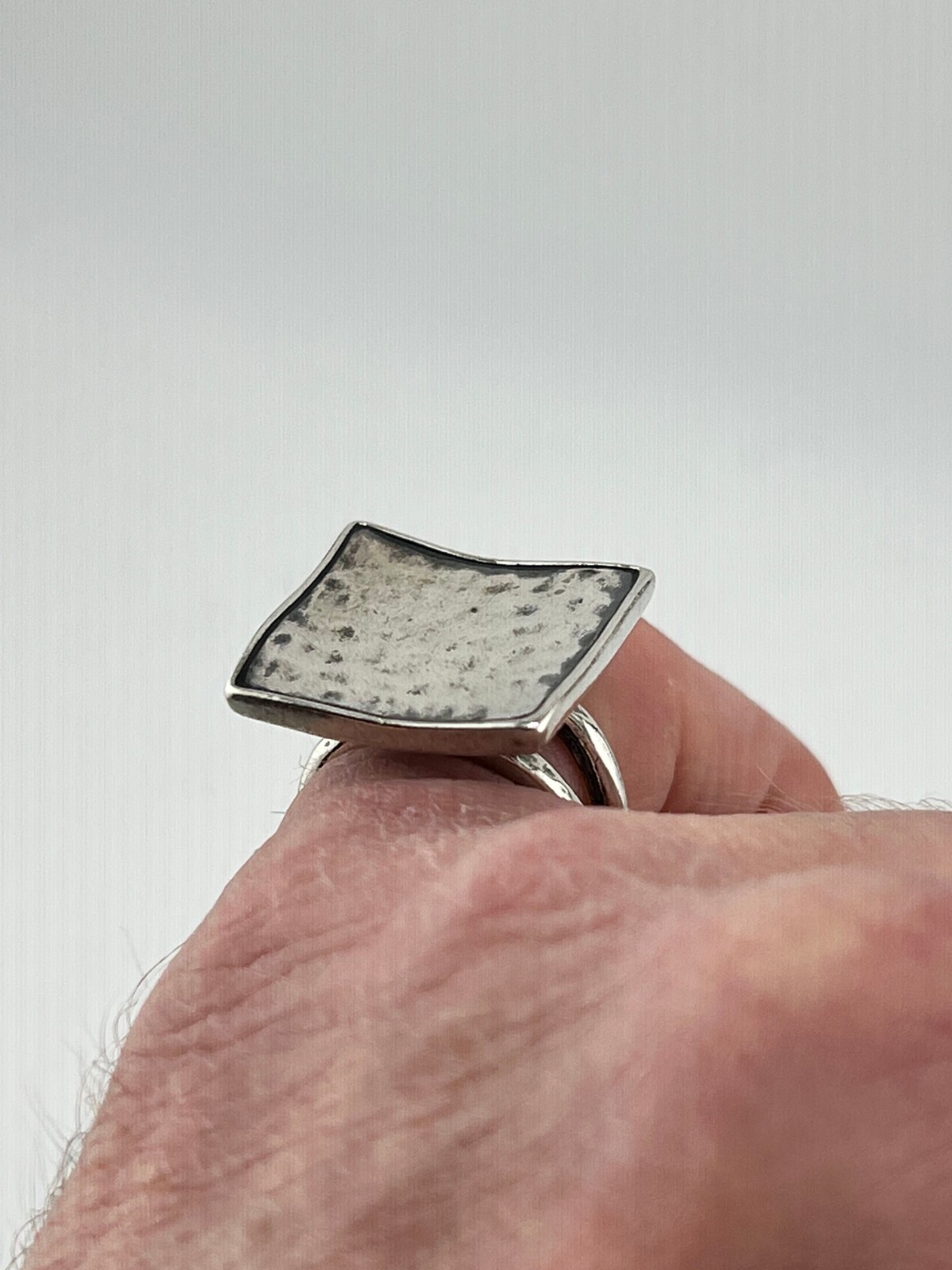 Silpada Israel square ring size 5 925 Sterling silver modernist textured EUC