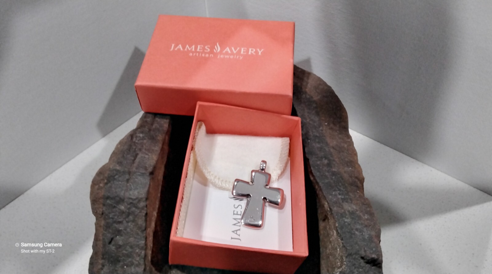 Retired James Avery Celtic Knot Cross Sterling Silver Pendant Fixed Bail JA Box