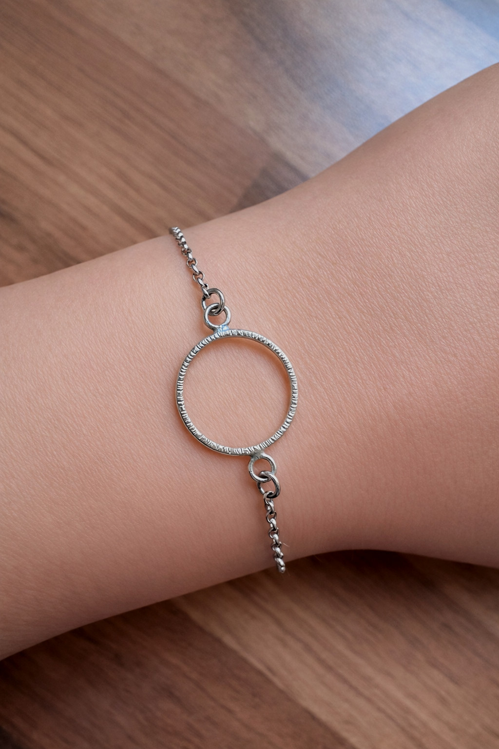 Sarah May Jewellery Sterling Silver 925 Minimalist Circle Bracelet 7″