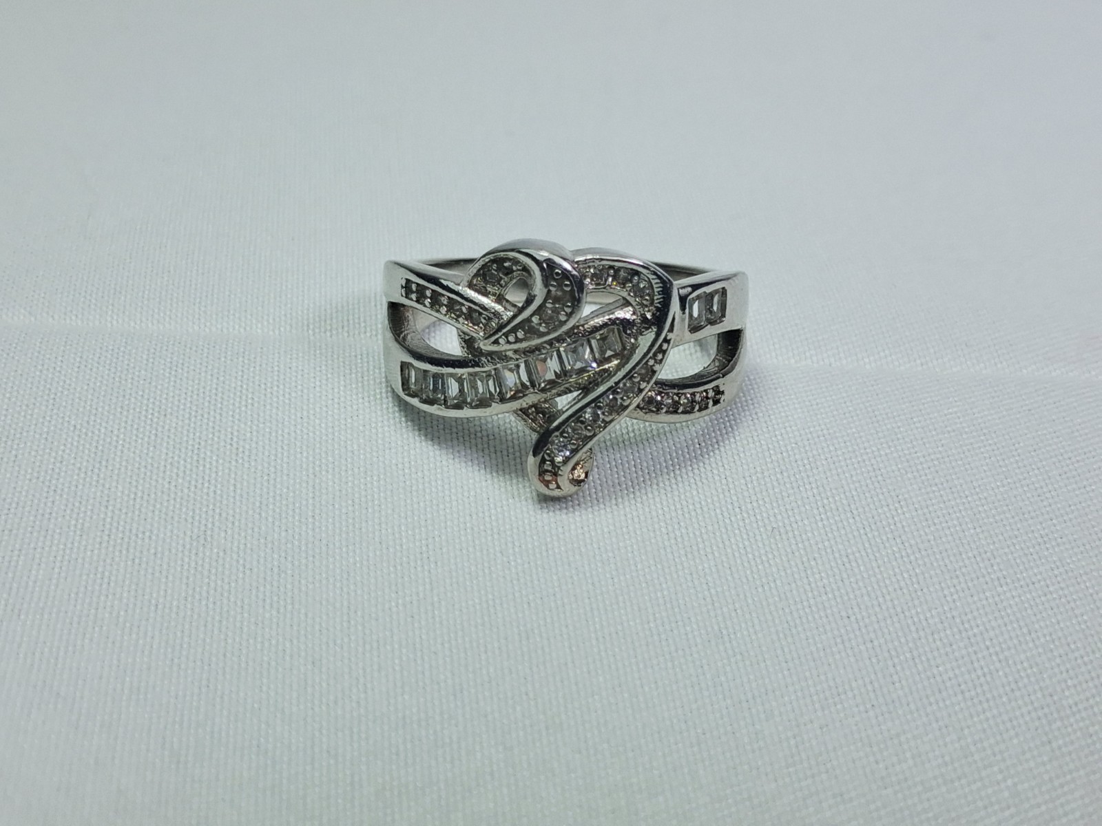 925 Sterling Silver Pave C Z Heart Infinity Ring Women’s Jewlery Great
