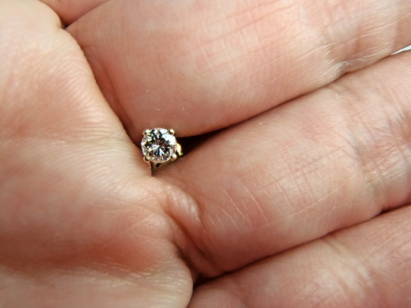 Single Natural Diamond Stud Earring Solid 14K Yellow Gold .14 Tw Male or Female