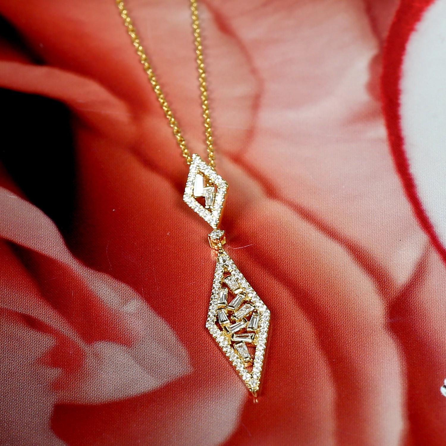 Natural Diamond 18k Solid Yellow Gold Necklace Pendant For Women Birthday