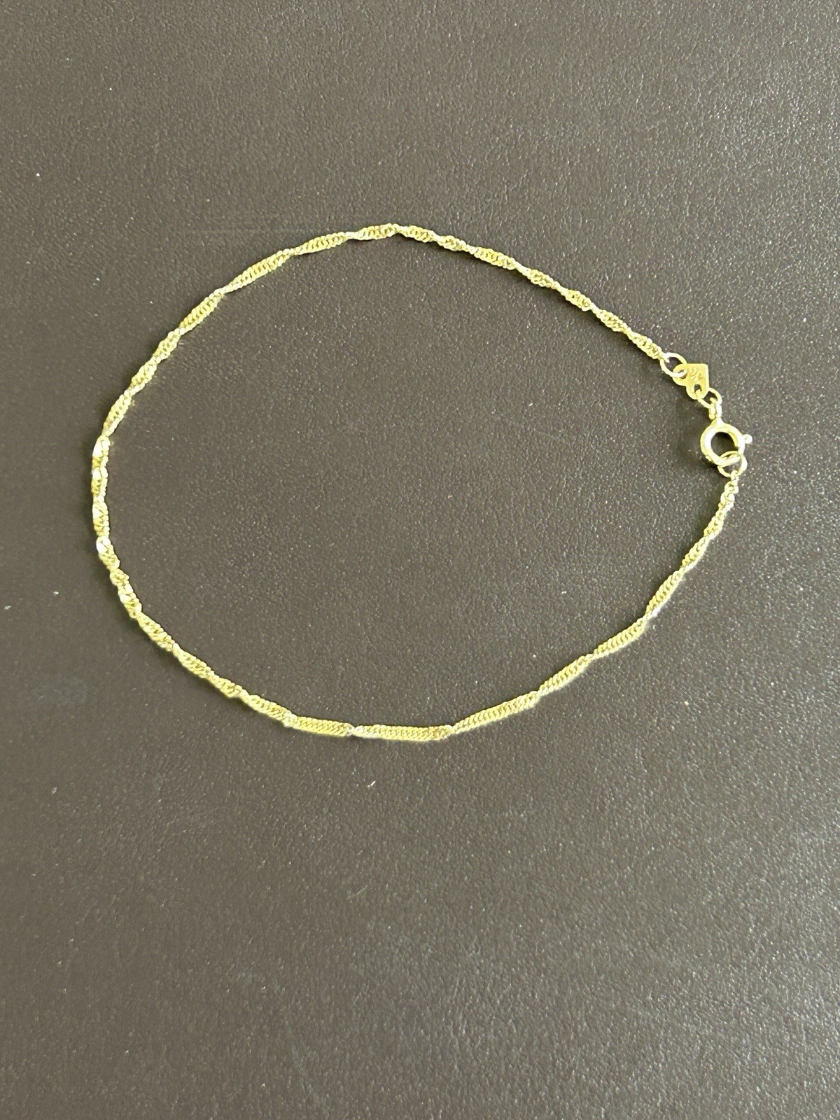 14k lovely Singapore chain gold bracelet 14k yellow gold YG excellent