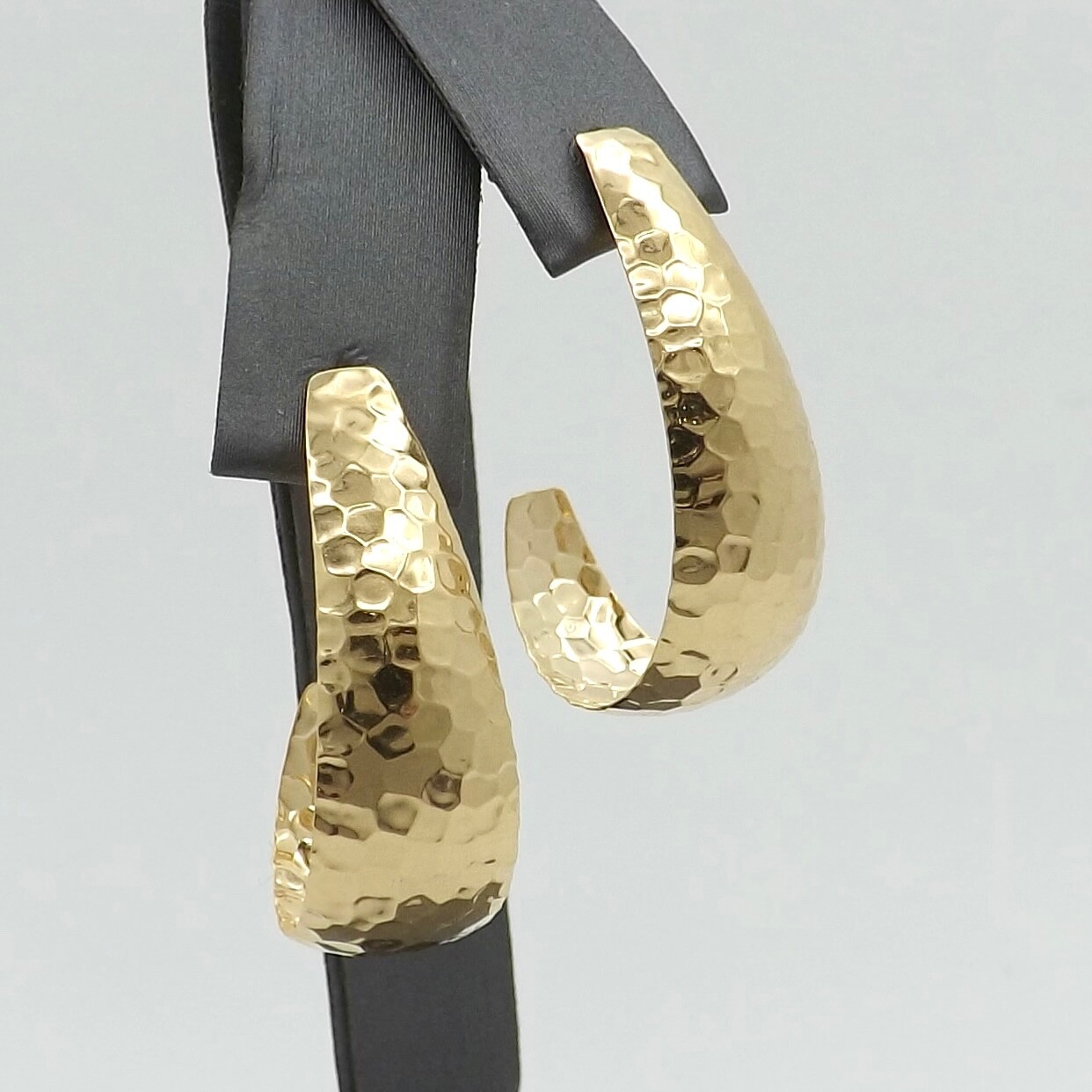 Solid 14k Yellow Gold Hammered J Hoop Earrings Tapered Sparkly New