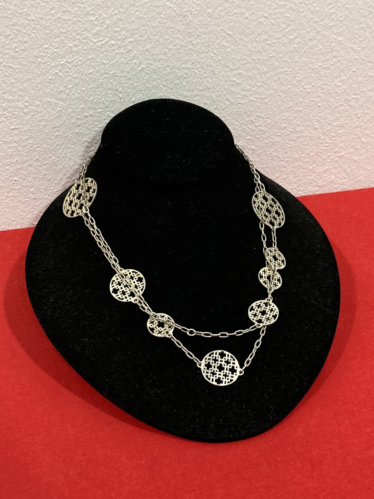 BANANA REPUBLIC 925 Sterling Silver Pierced Round Medallion 36″ Chain NECKLACE