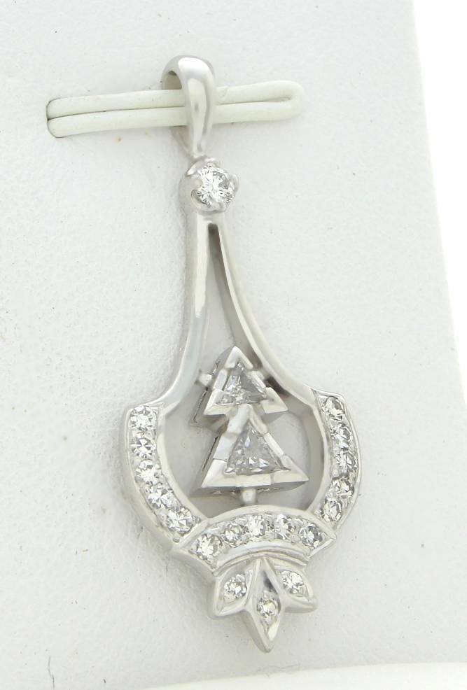 TRIANGLE DIAMOND NECKLACE PENDANT TRILLION DIAMOND