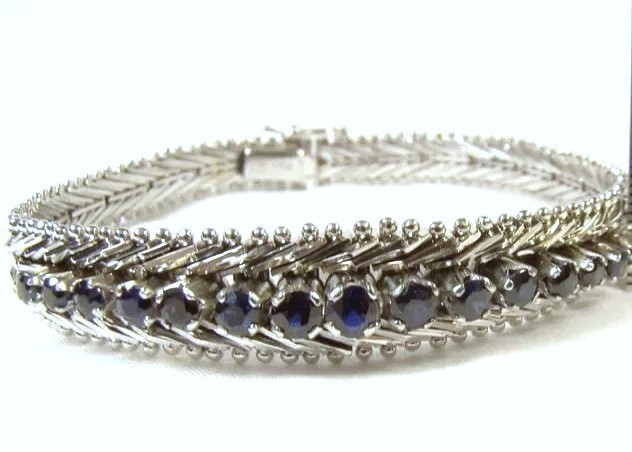 Wow! Estate 14k White Gold 15-Stone Blue Sapphire Modernist 7” Hinged Bracelet