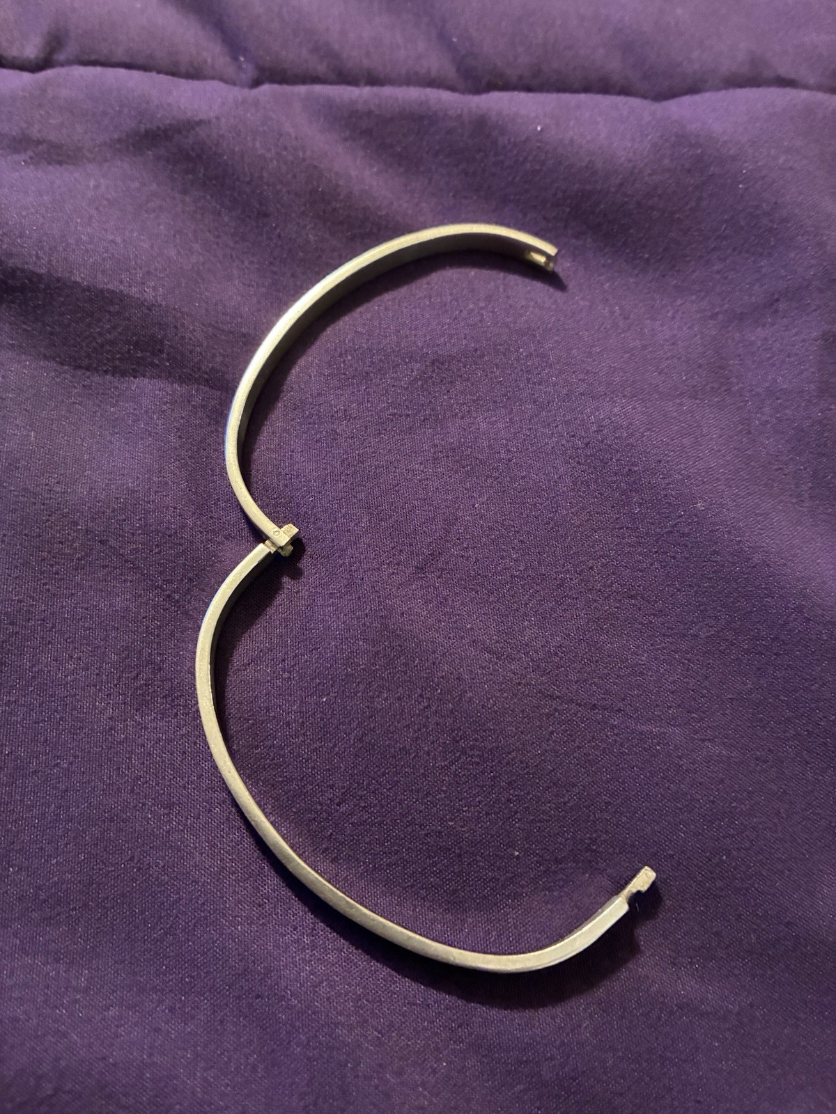 Sterling Silver 925 Oval Hinged Bangle Bracelet Signed “STERLING”