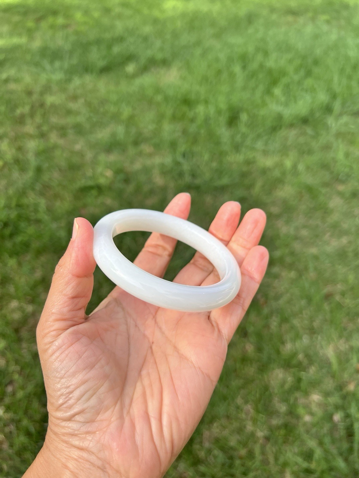 High-Quality Genuine White Nephrite Jade 59mm Bangle Bracelet B999