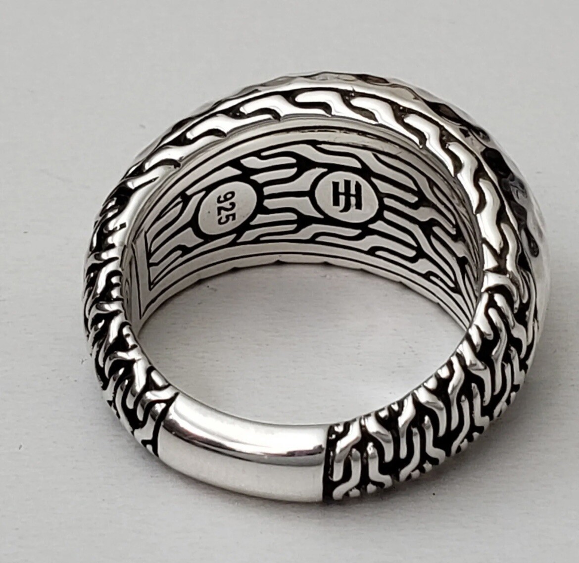 JH Sterling Silver Classic Chain Hammered & Dome Ring Size 7 (2 Rings)