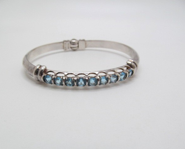 925 Sterling Silver Thailand Round 8.25mm Blue Topaz Cuff Bangle Bracelet
