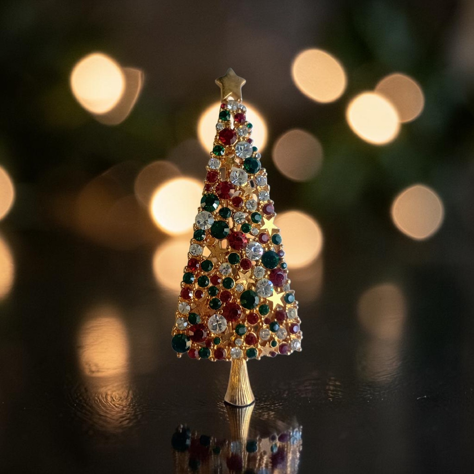 Vintage 4″ EISENBERG ICE Rhinestone Christmas Tree Pin Brooch w/ Gold Stars
