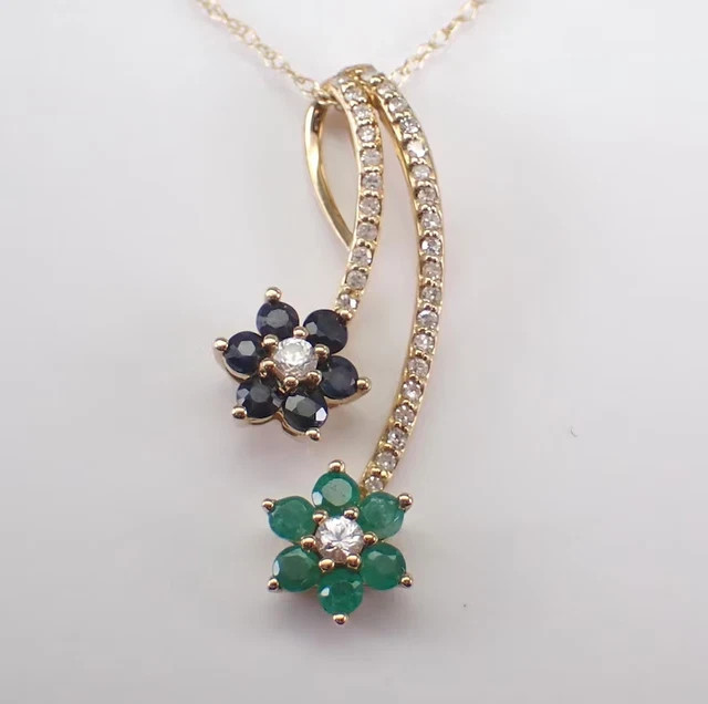 2Ct Round Cut Lab-Created Sapphire Flower Pendant 14K Yellow Gold Plated Silver