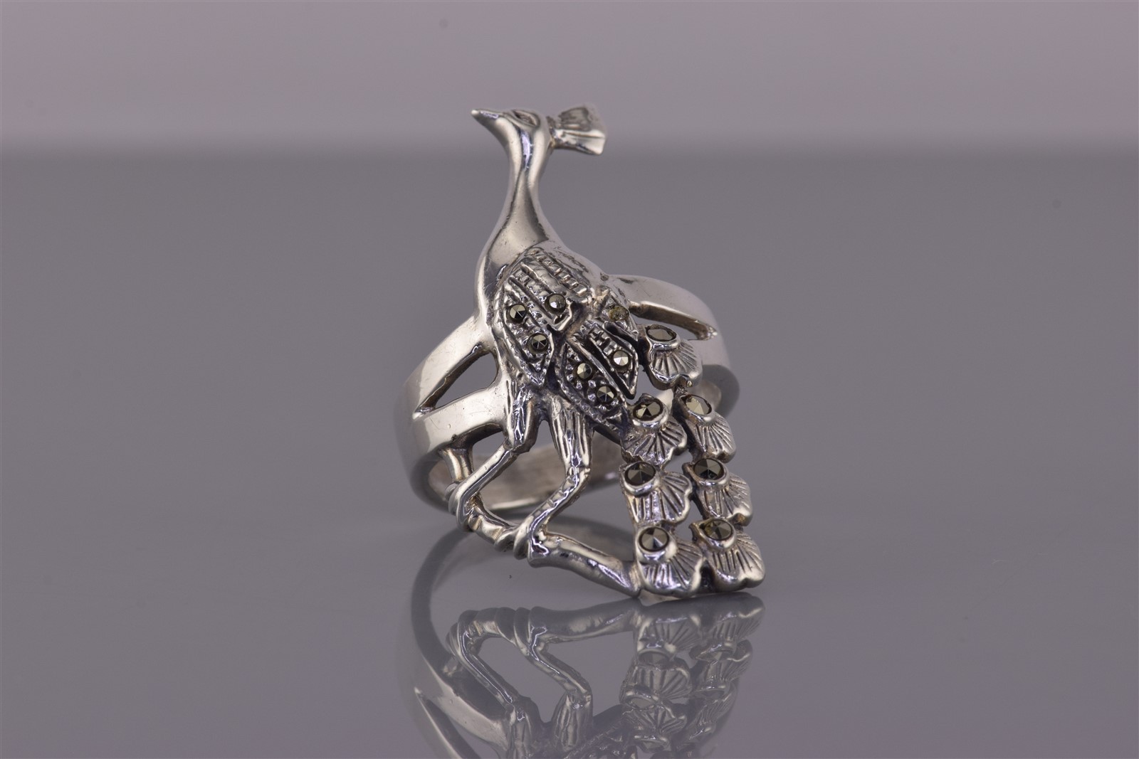 Sterling Silver 33mm Marcasite Accented Peacock Confidence Band Ring 925 Sz: 7