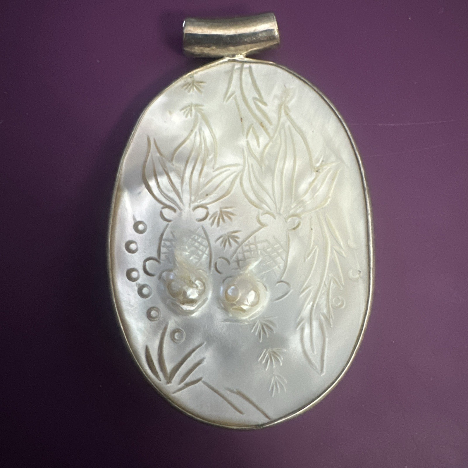 925 Sterling Silver Mother Of Pearl Shell Carved With 2 Koi Fish 3” Pendant