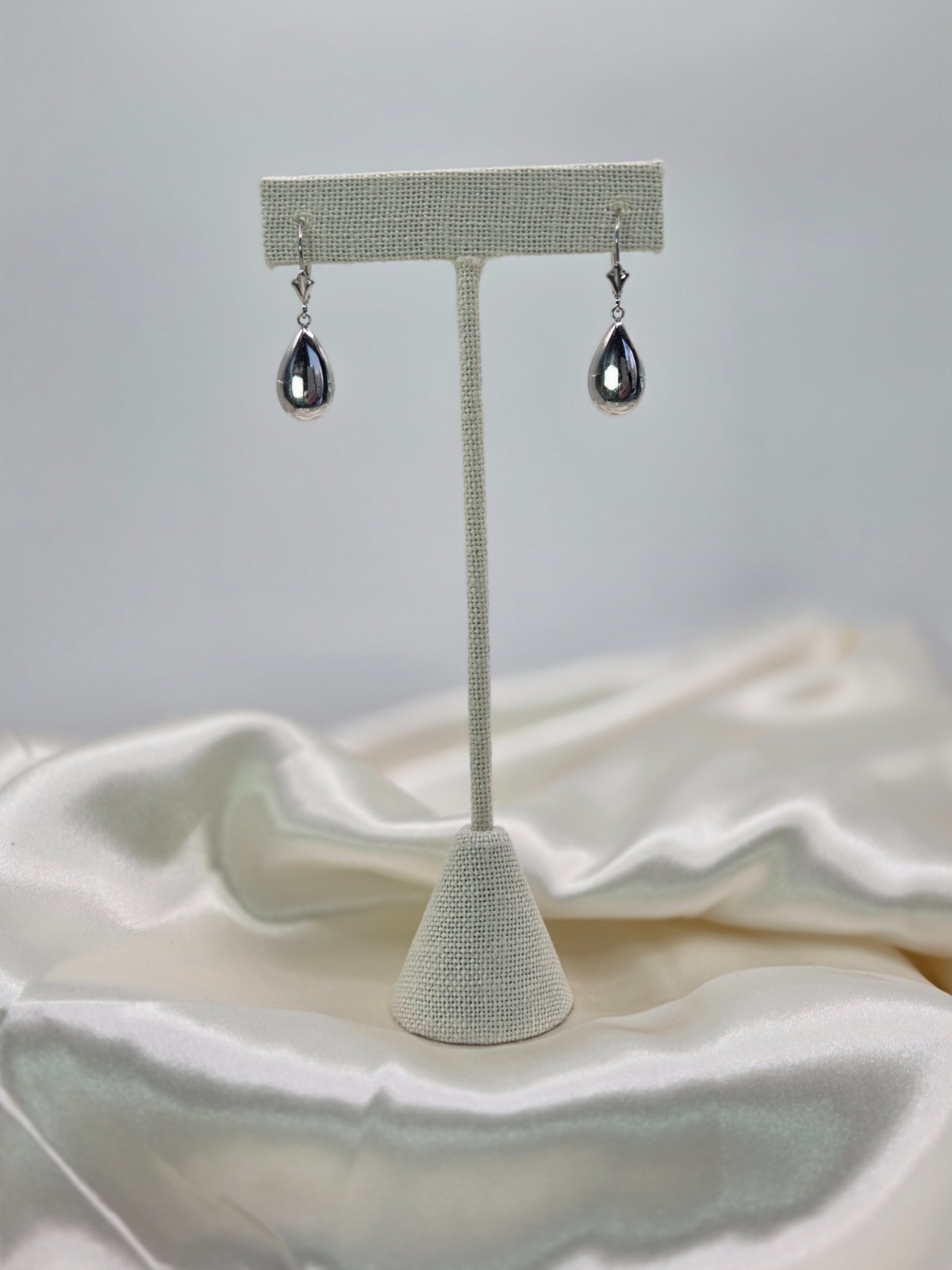 Sterling Silver With Translucent Blue Topaz Necklace and Earring Set 9.29 Grams