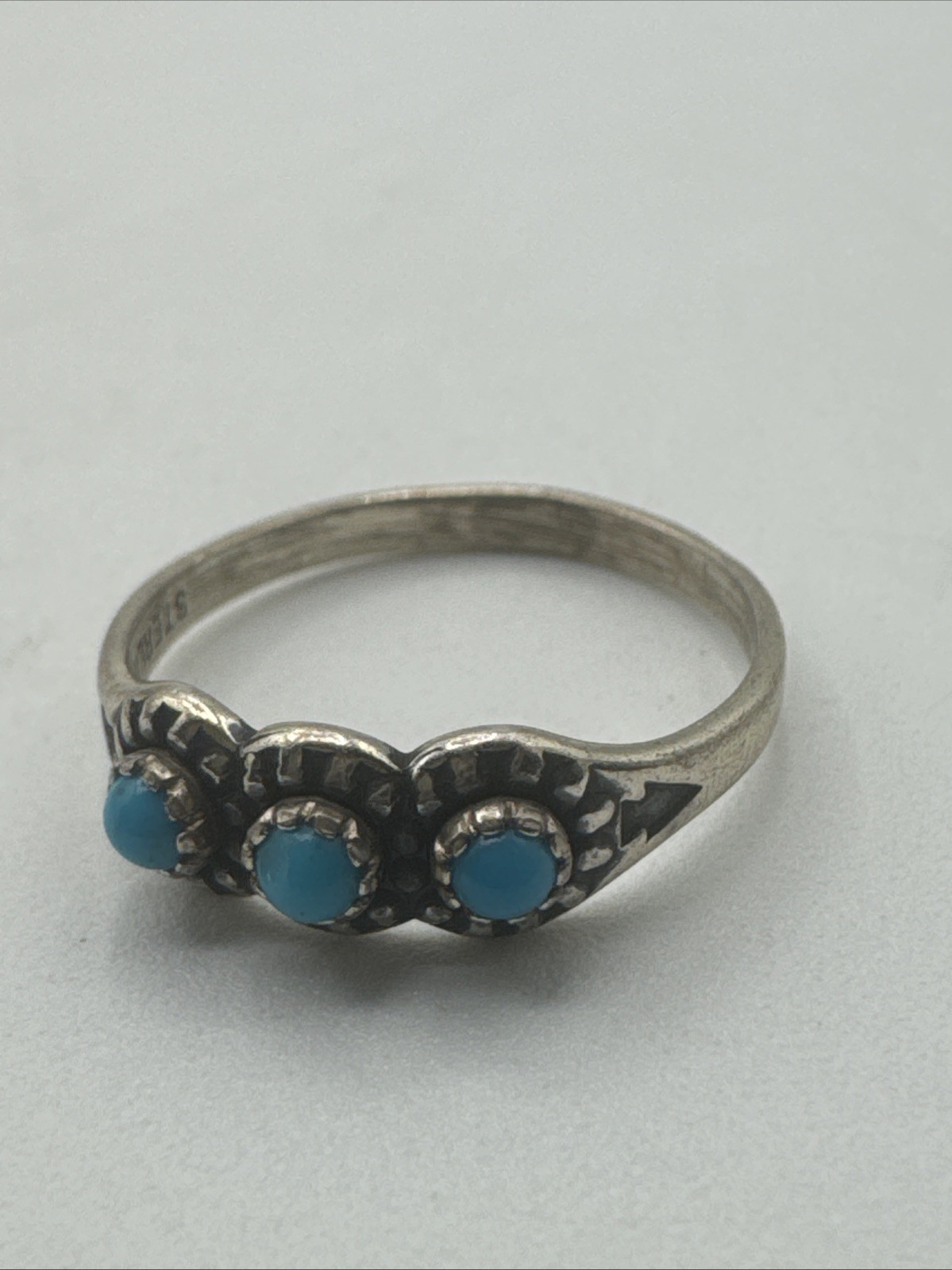Sterling Silver & Turquoise Inlay Southwest Style Arrow Band Ring Size 4.5