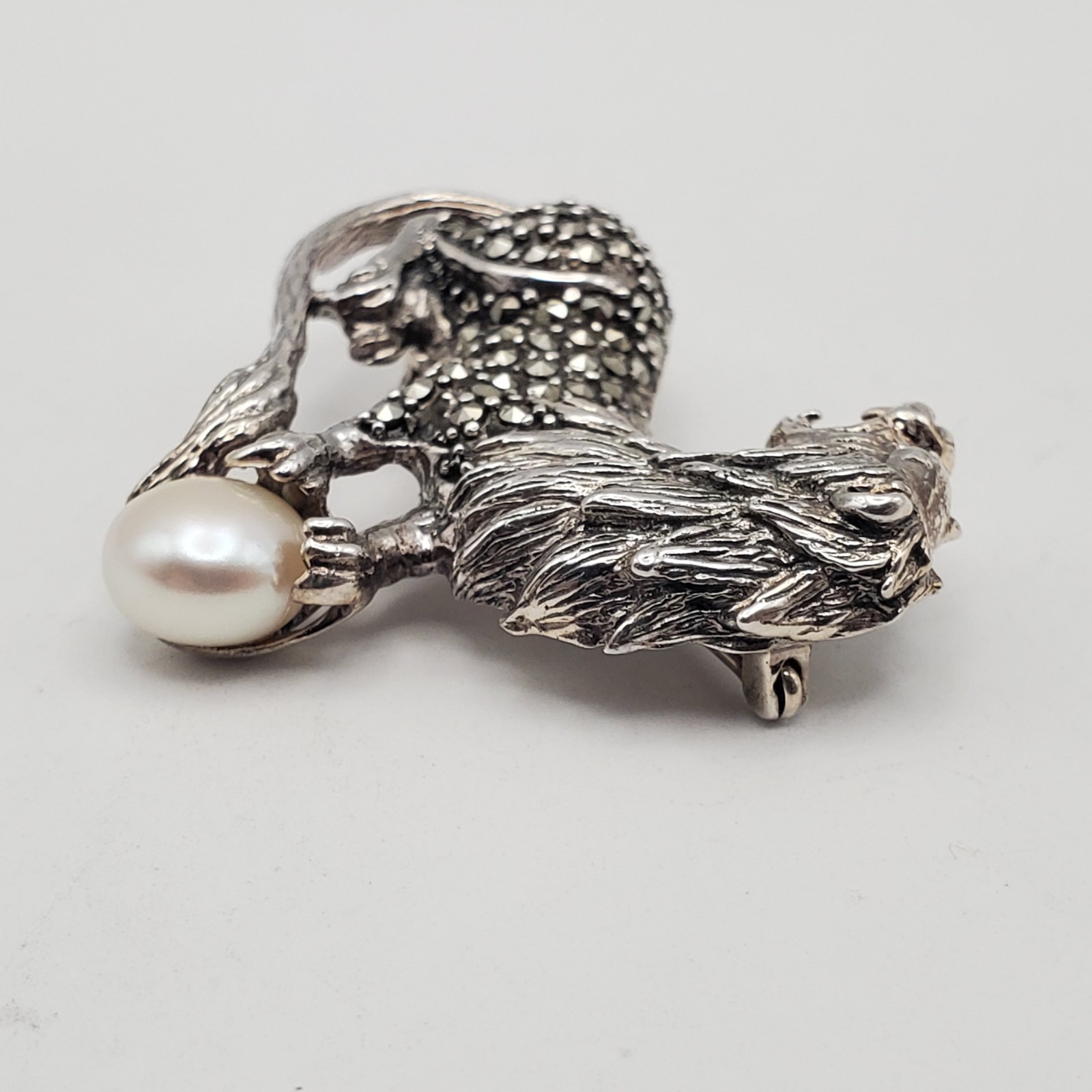925 Sterling Silver Brooch Round Ruby Pearl Marcasite Lion Gemstone Brooch Pin