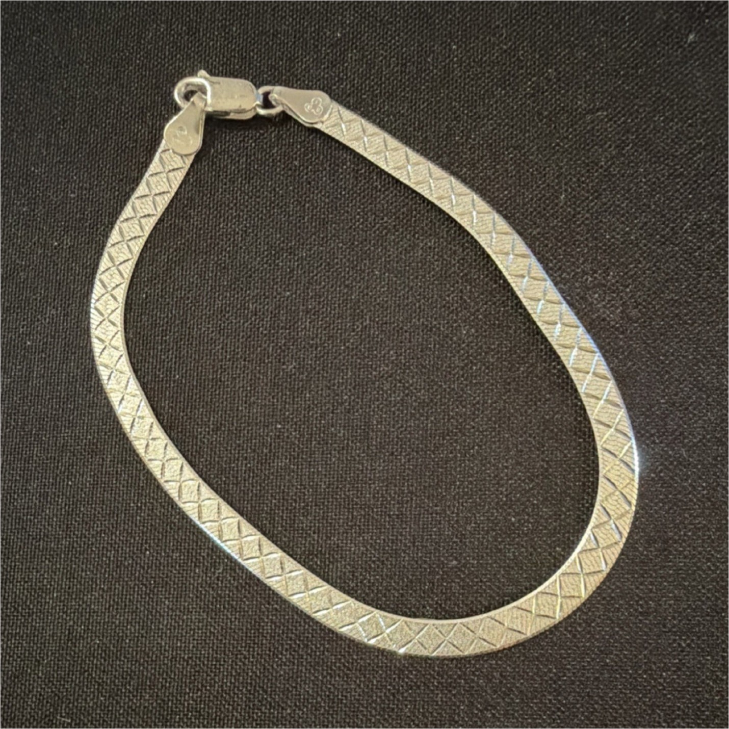 925 Sterling Silver Herringbone Chain Bracelet Italy Lobster Clasp