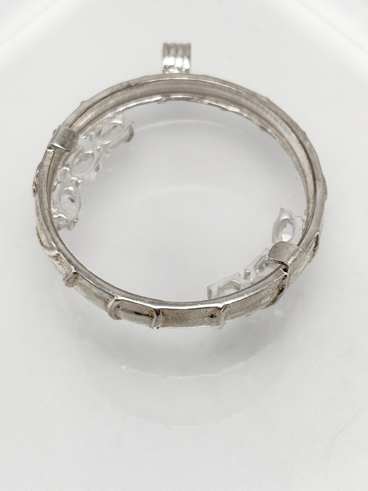 Herkimer Mines “Diamond” Quartz Magnify Your Life Pendant with Chain – NWT