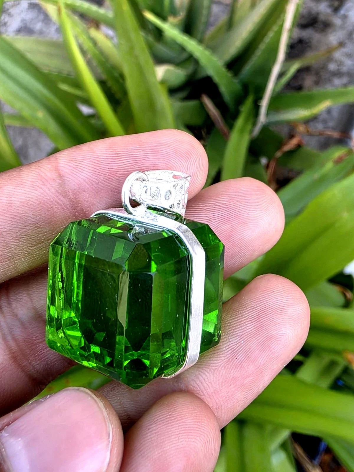100 Ct+ Natural Green Cube Topaz 925 Solid Sterling Silver Pendant AG Gemstone