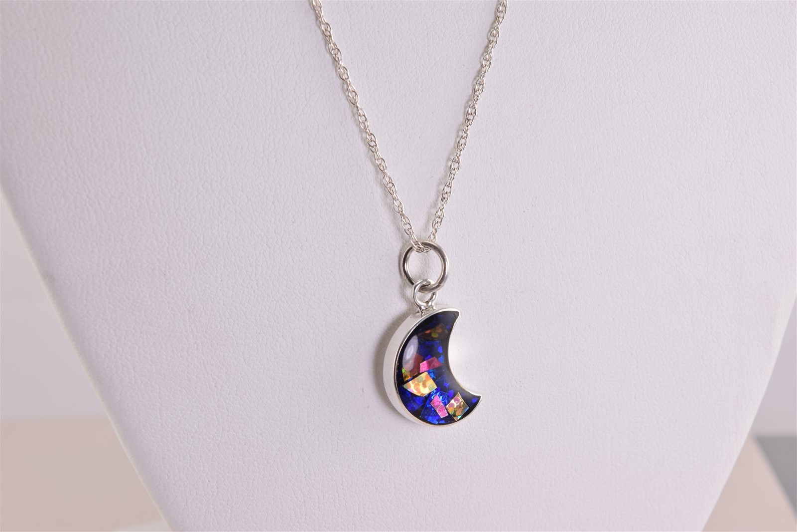 Sterling Silver 19mm x 14mm Foil Art Crescent Moon Celestial Pendant 18″ Chain