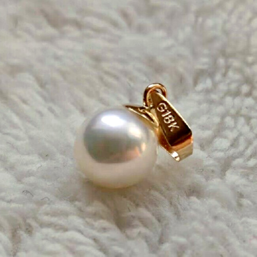 Nice 6-7mm AAA+real natural White Akoya round Pearl Pendant 18k Yellow Gold Bail