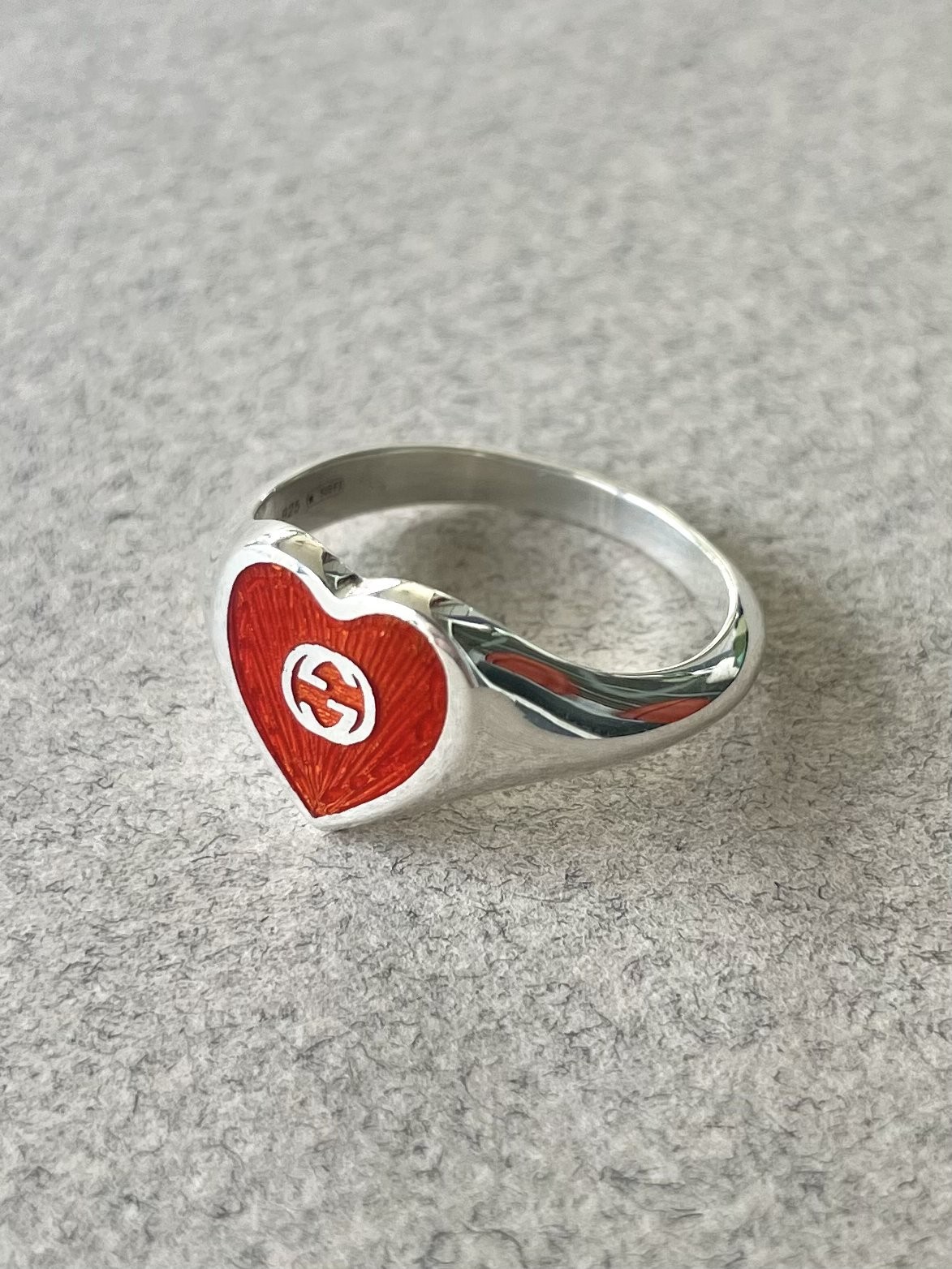Gucci Sterling and Red Enamel Interlocking G Heart Ring- Size 6.75
