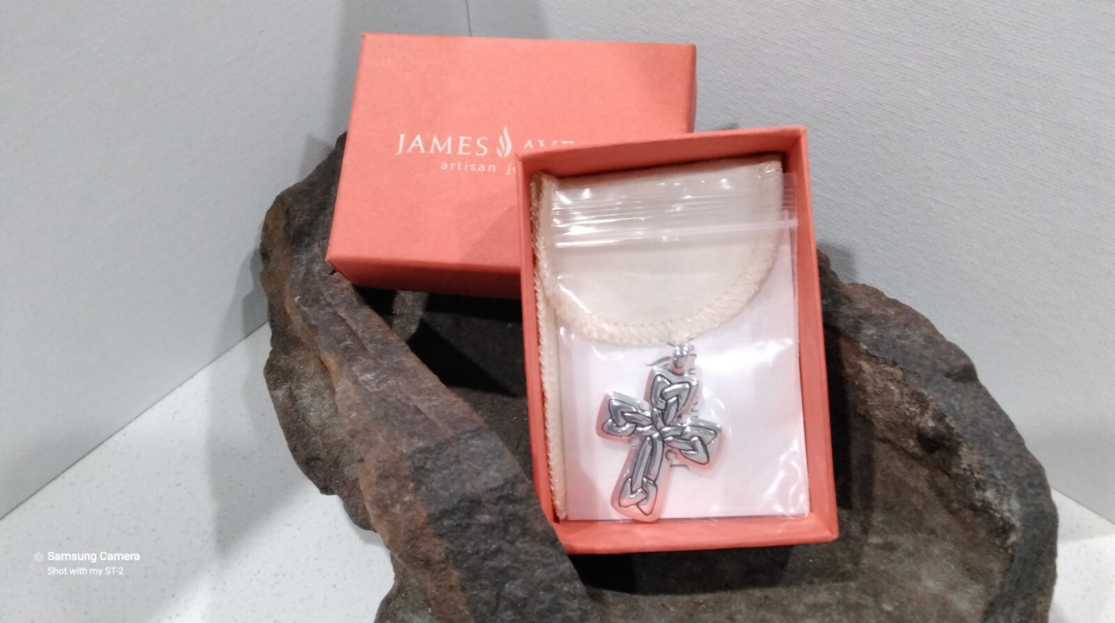 Retired James Avery Celtic Knot Cross Sterling Silver Pendant Fixed Bail JA Box