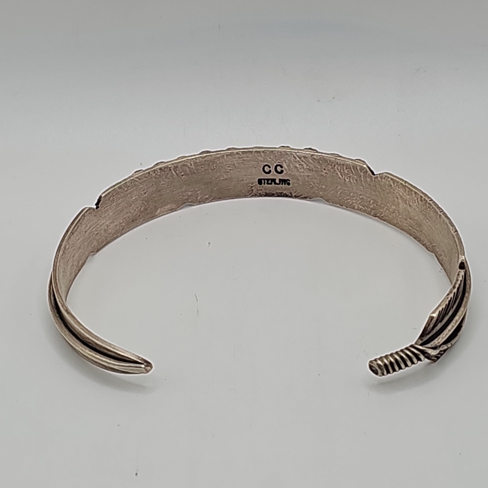 Native Made Sterling Silver Snake Eye Turquoise Feather Cuff Bracelet Size 9