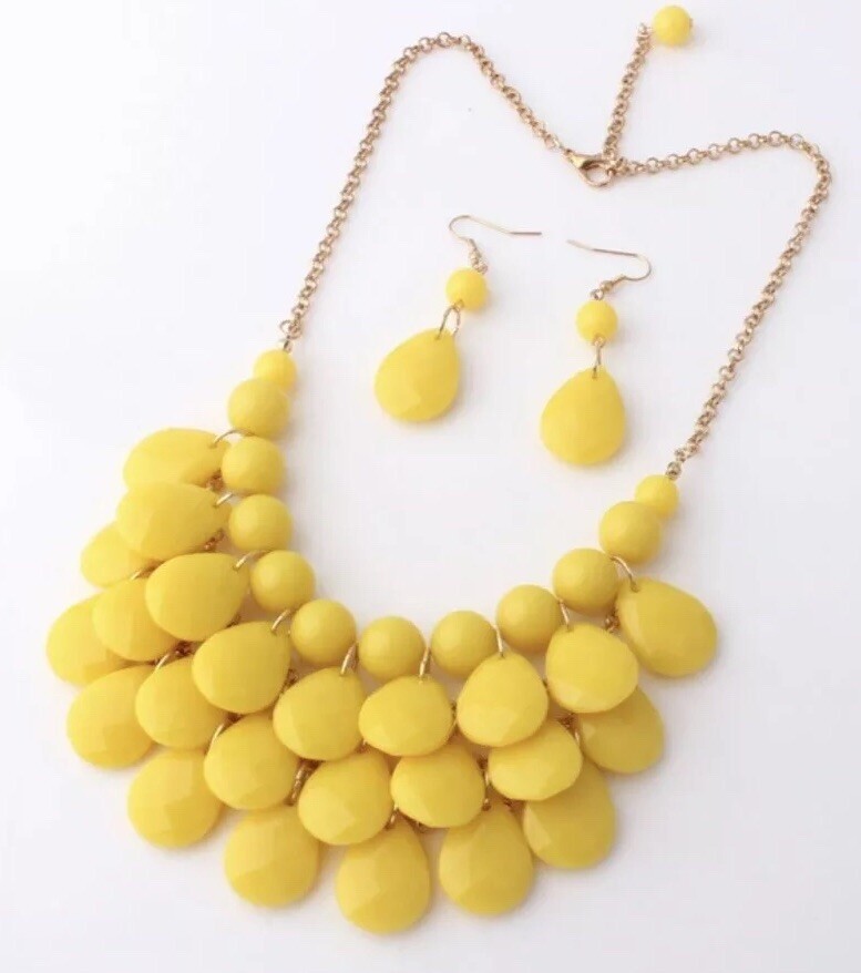 Gold Toned Yellow Acrylic Bead Multi Layer Necklace And Earring Set
