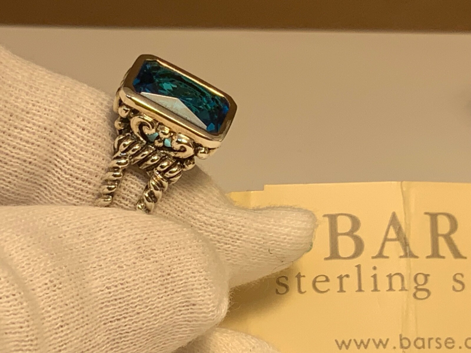 🌸 Barse Sterling Silver Blue Crystal Rectangle Ring Size 8 (R37) 🌸NEW
