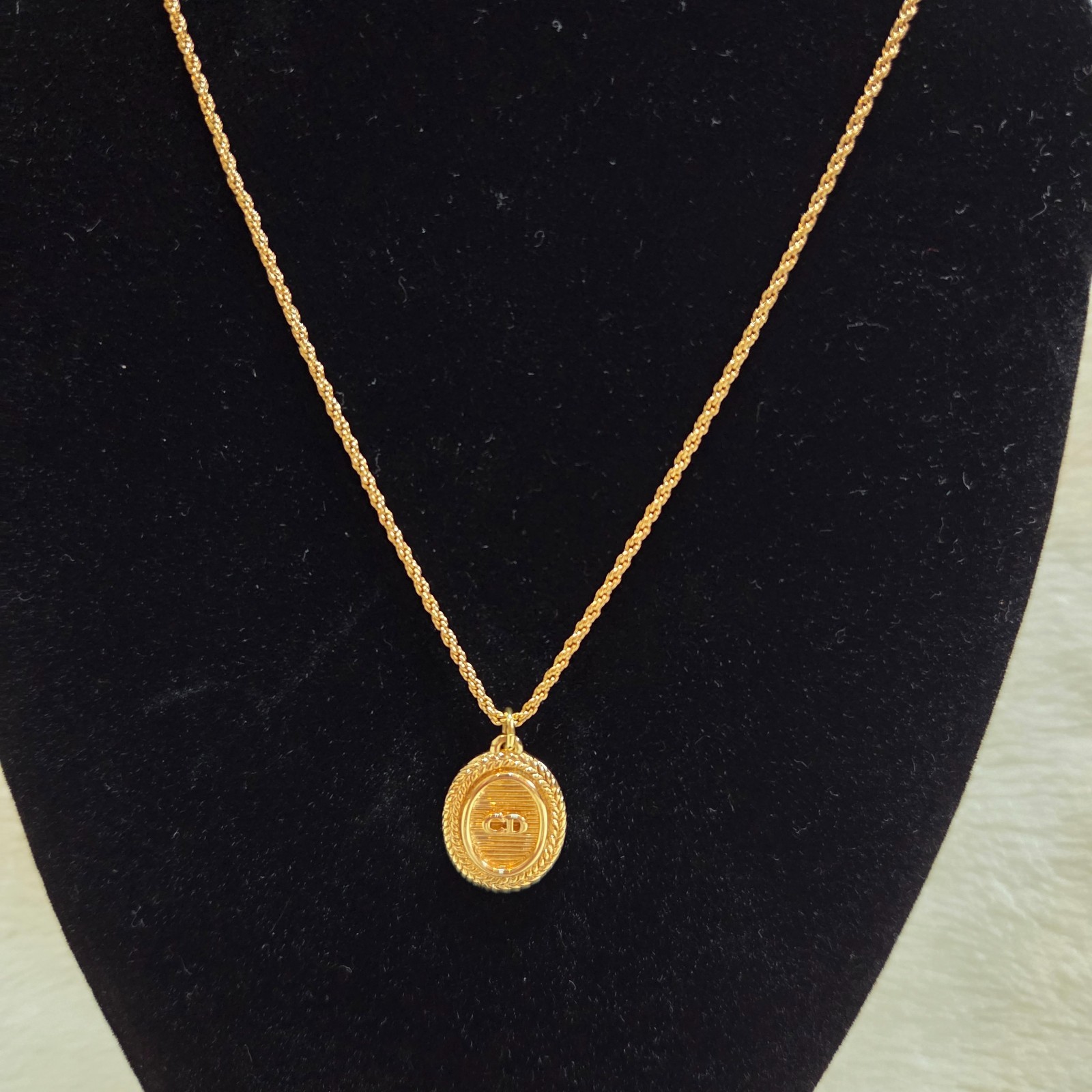 Christian Dior Vintage Charm Rhinestone Gold Chain Necklace leaf