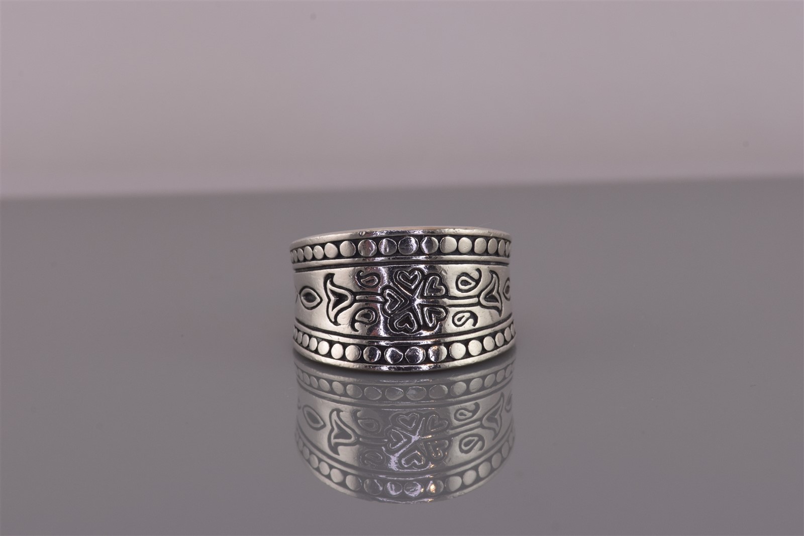 Salemo Sterling Silver Carved Flower Hearts Dotted Taper Band Ring 10g 925 Sz: 6