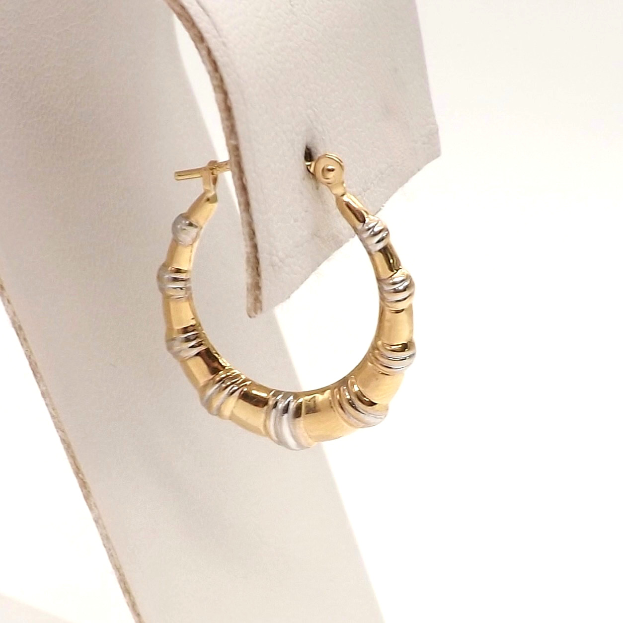 Solid 14k Gold Single Hoop Earring Two Tone Oval 7/8in Hollow Graduated One
