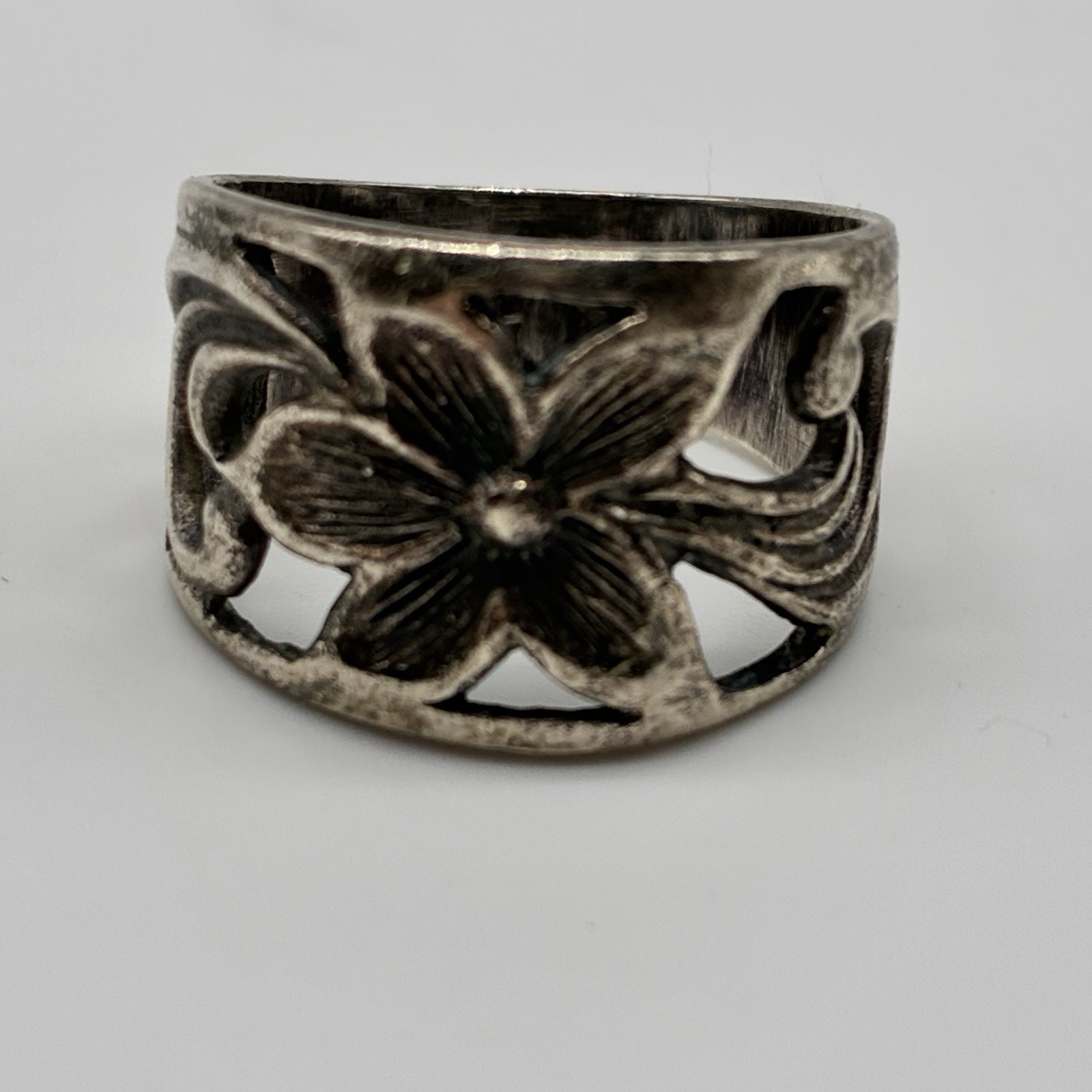 Sterling Silver 925 Flower Ring Plumeria Flower Open Scroll Size 7.5 Thailand