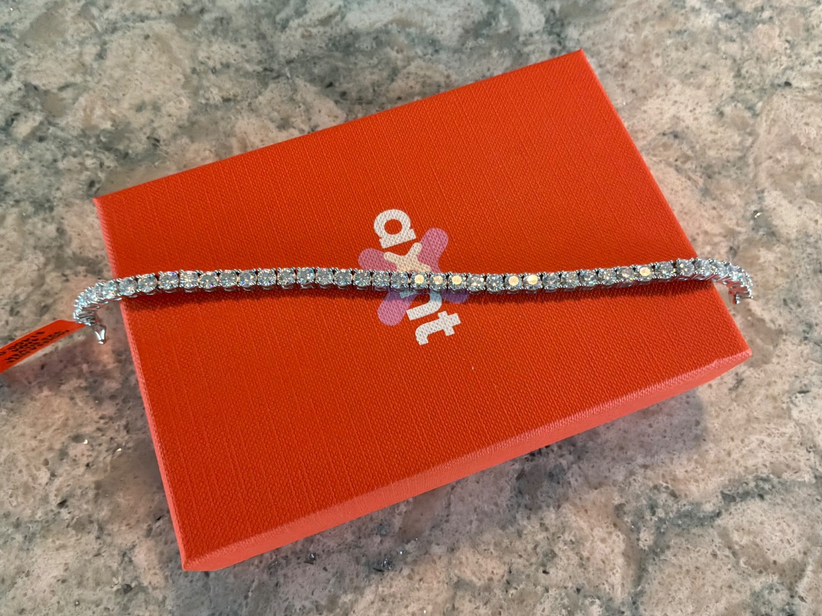 Signed AXNT Beautiful 4mm Moissanite Classic Tennis Bracelet NIB/ w/ Tags
