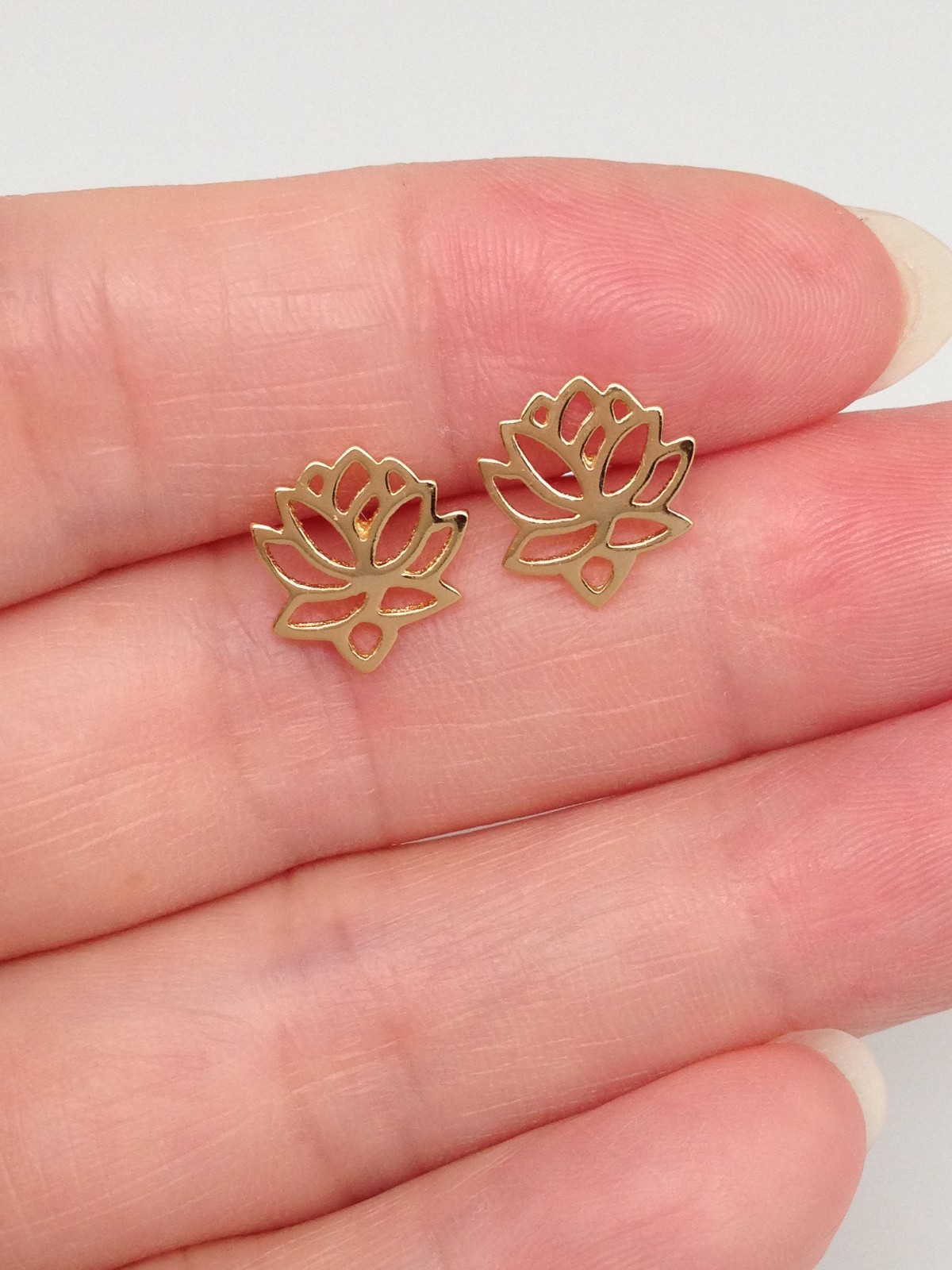 925 Sterling Silver Lotus Flower Stud Earrings Womens Girls 9mm(0.35″)