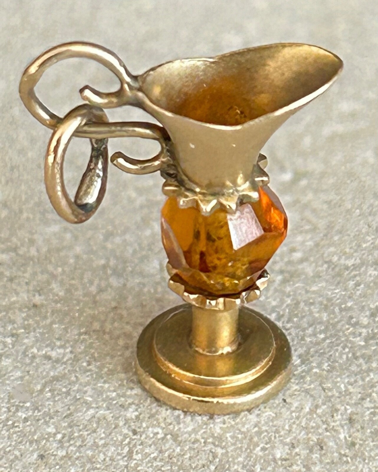 Vtg 3D CHARM 14k solid gold estate pendant figural Roman Jug Vase amber 1.4g