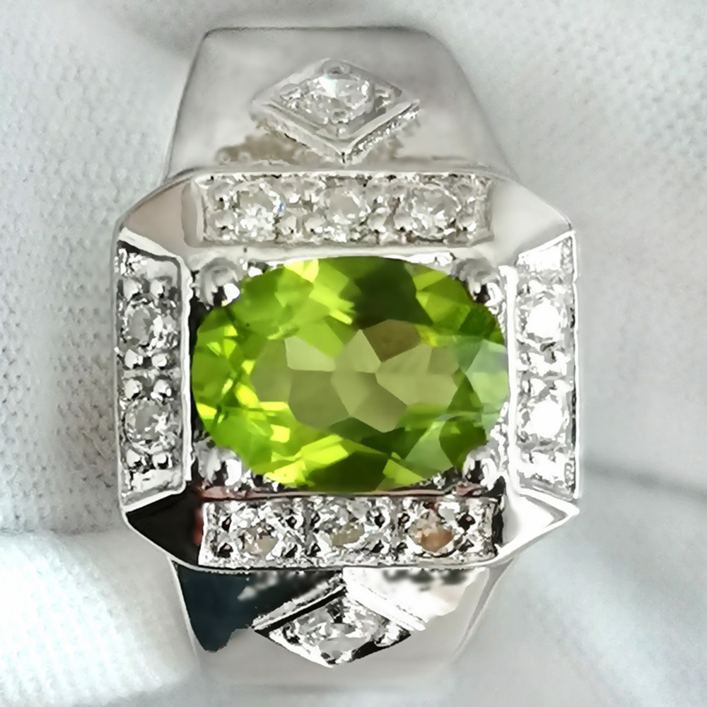 Natural Eye Clean Pale Green Peridot Sterling Silver 925 Handmade Elegant Ring