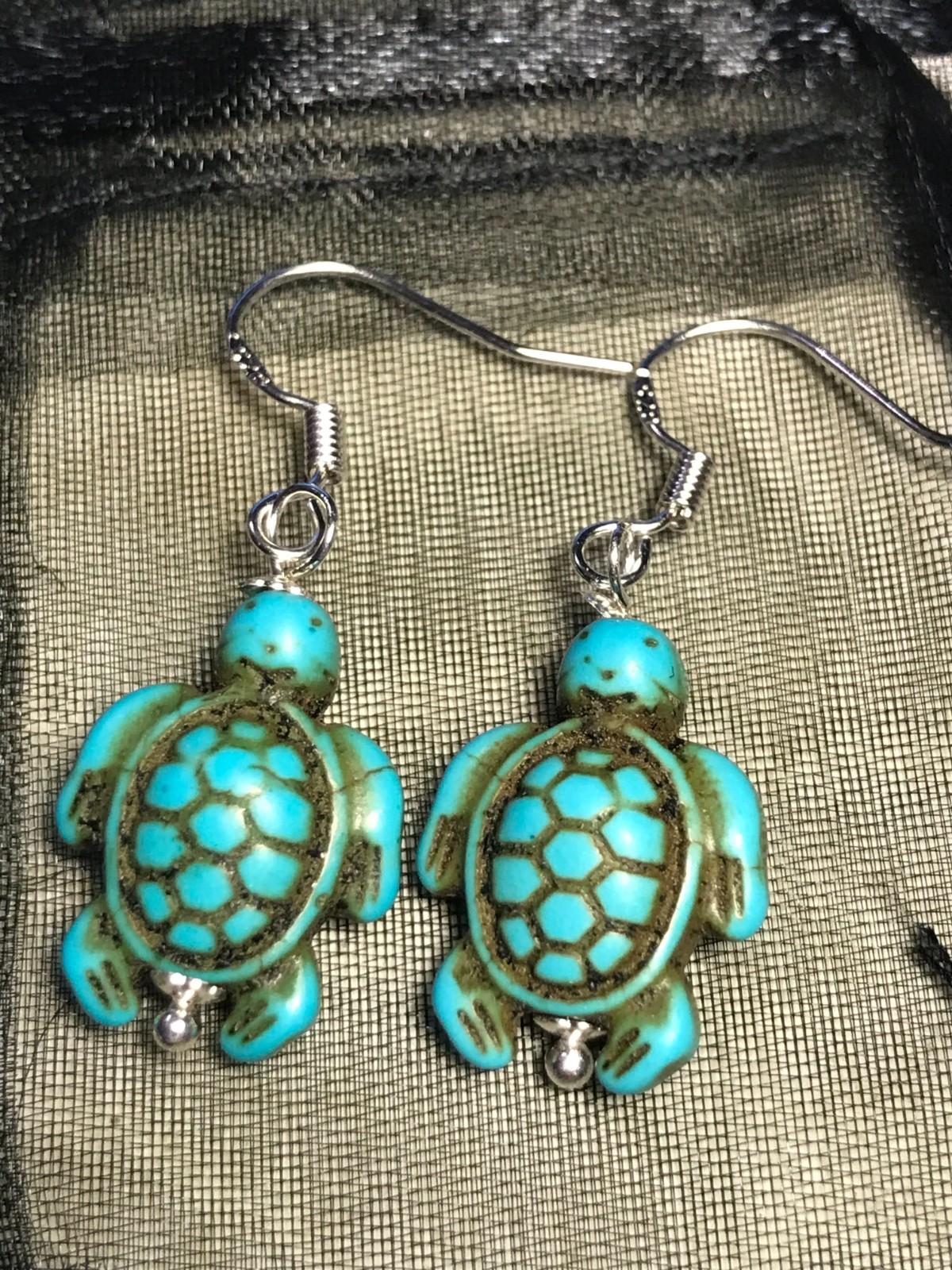 Howlite Turquoise Turtle Earrings In 925 Sterling Silver Gift Bag – Free P&P