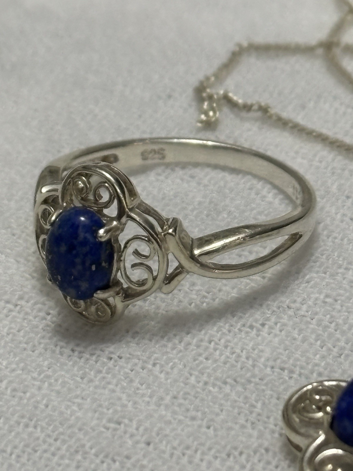 Size 11 Vintage Sterling Silver 925 Lapis Lazuli Ring & Necklace set Length 19″