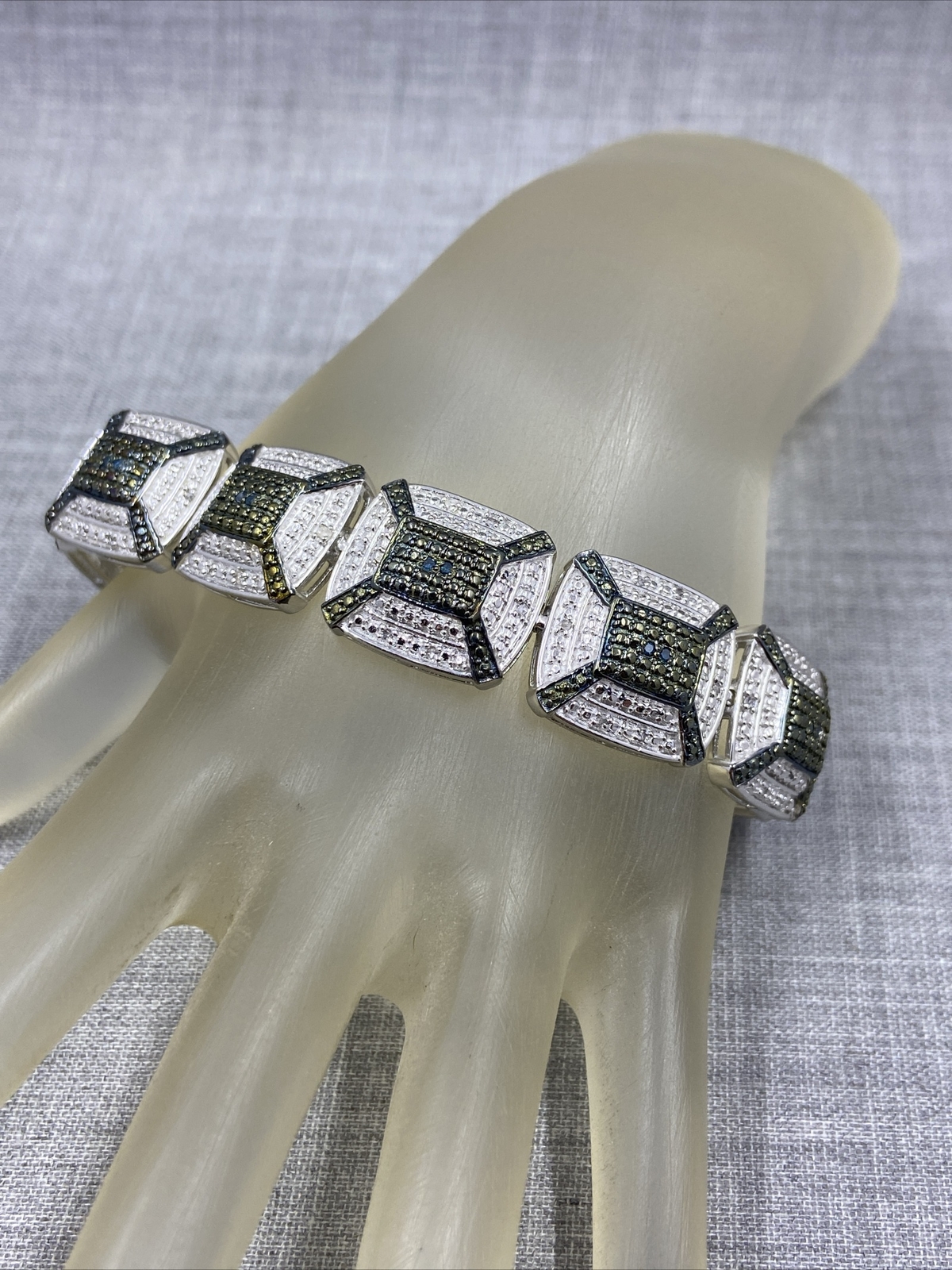 STS Designer Sterling .925 Irradiated Blue & White Diamond Link Bracelet NWT