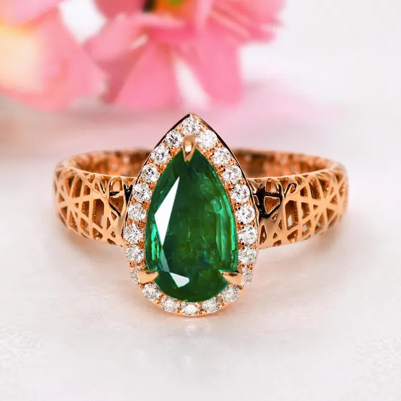 3.20 Ct Natural Emerald & Diamond Pear Cut Birthday Gift Solid 14K Yellow Gold