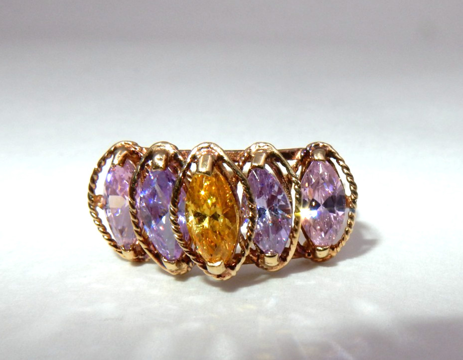 RIYO+ 10K YELLOW GOLD MULTI-COLOR MARQUISE CUT GEMSTONE RING, SIZE 9, 3.3 GRAMS